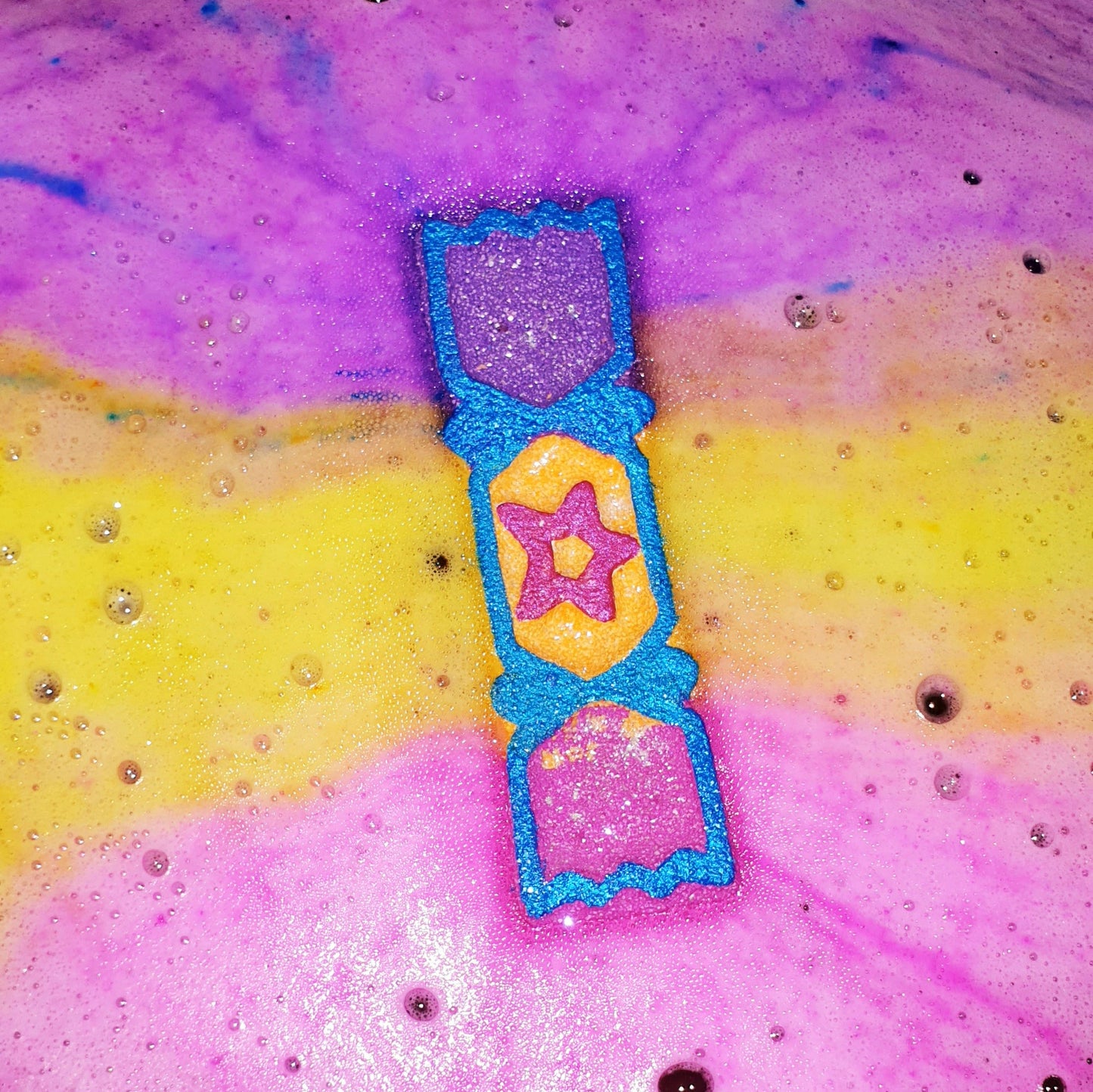 Christmas Cracker Bath Bomb - ws