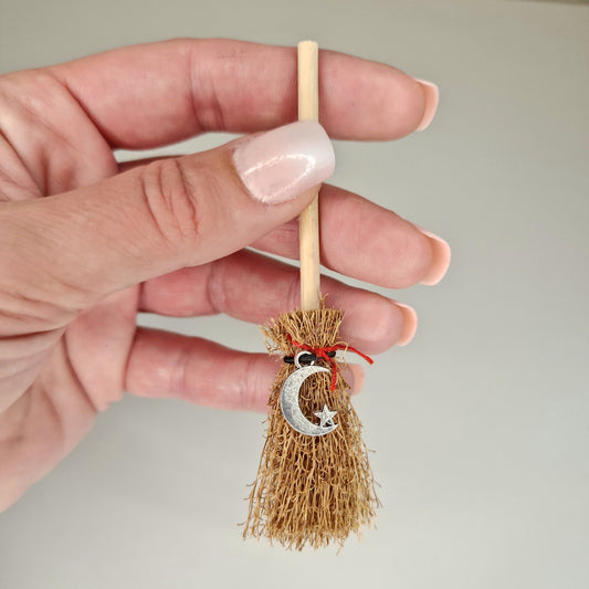 Mini Broomstick