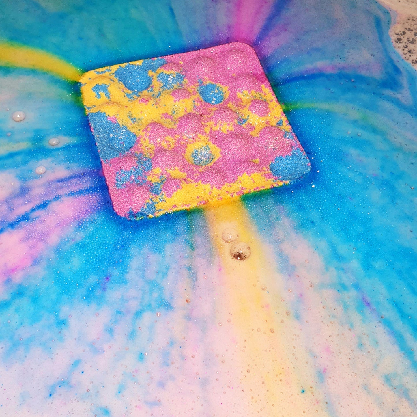 Pop It Bath Bomb