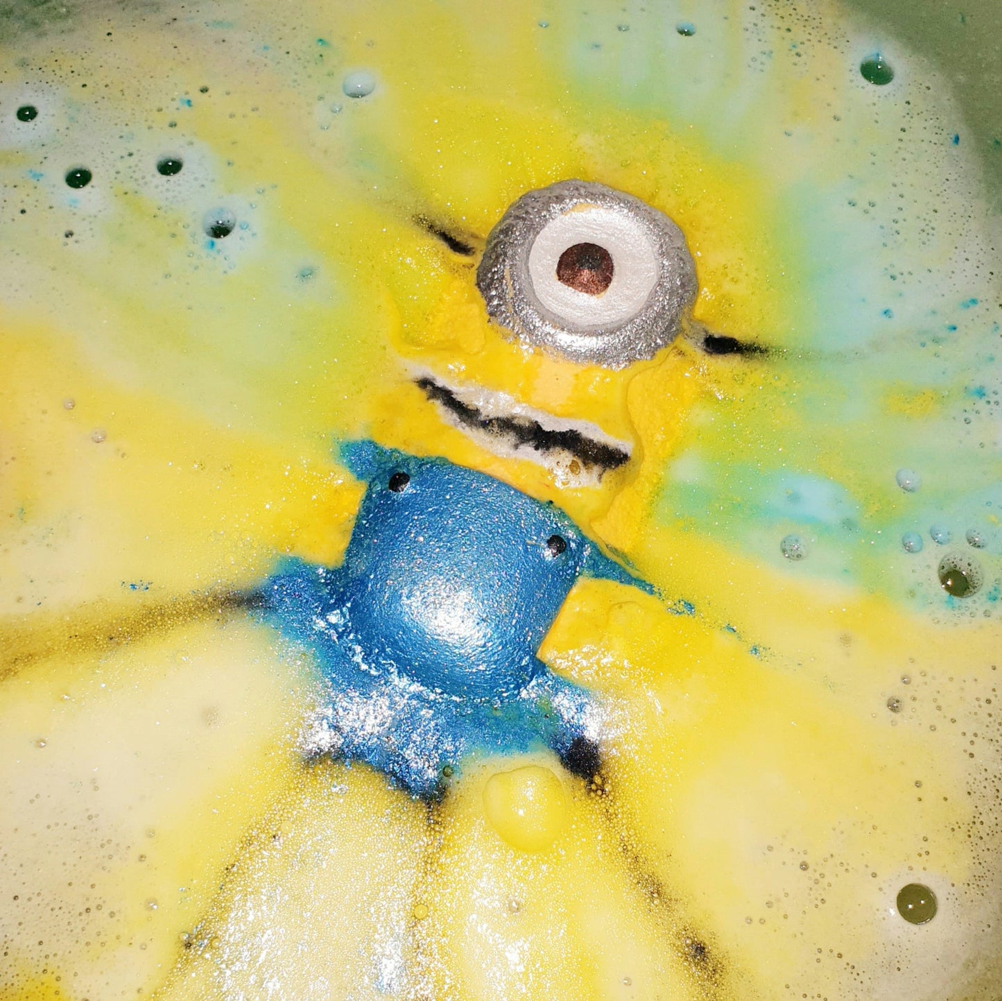 Min-ion Man Bath Bomb