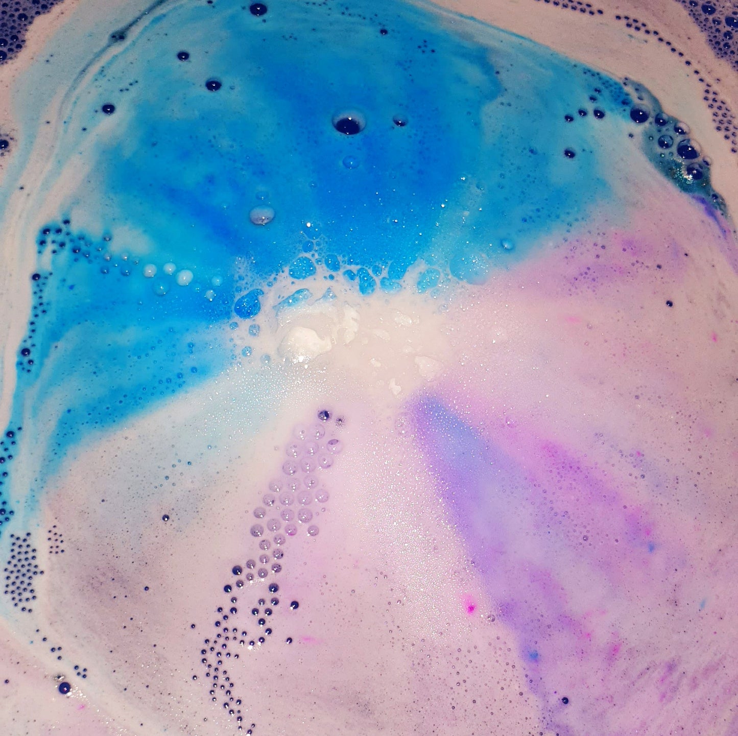 Love Heart Bath Bomb- Blue